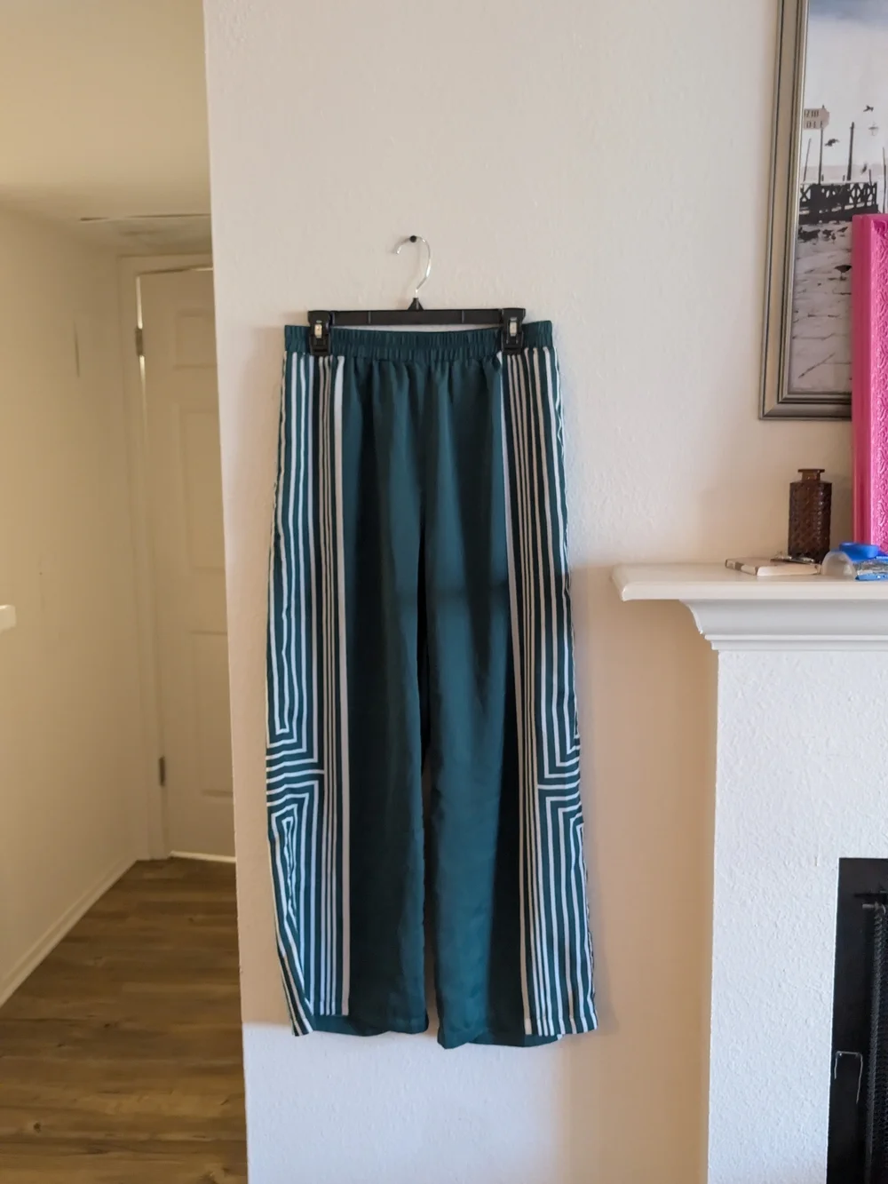 Modern Works Green Geometric Wide Leg Pants Size M